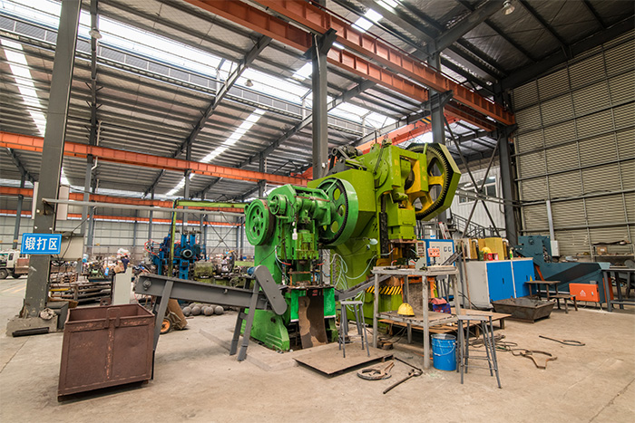 怀柔网架配件-锥头加工车间